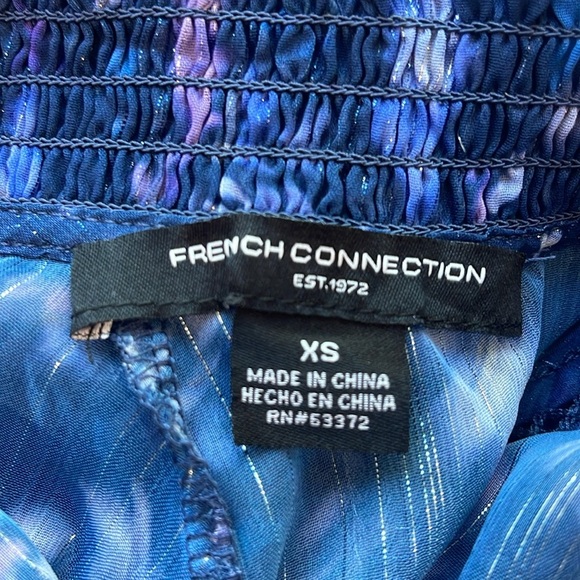 French Connection Floral Blue Women's Top - Picture 5 of 5